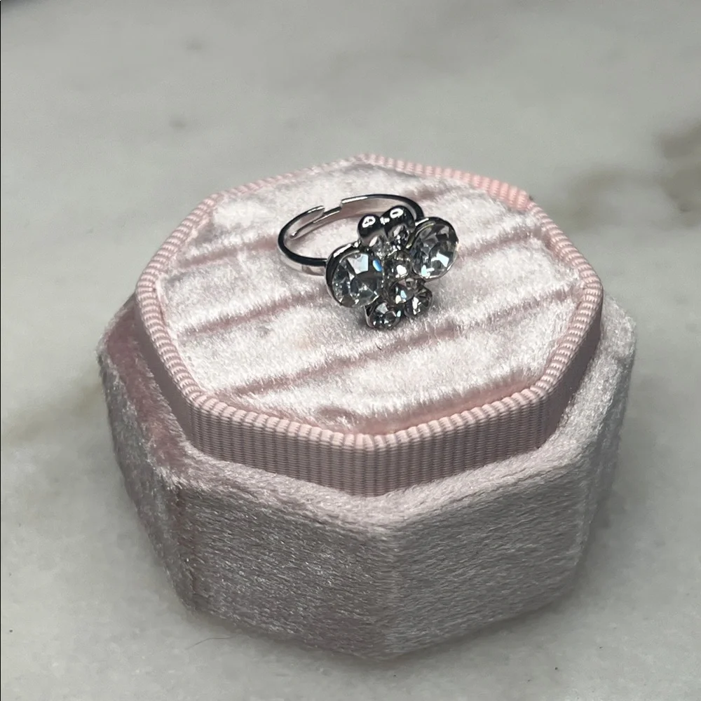 Elegant Silver Crystal Butterfly Ring